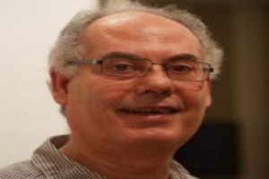 صورة المؤلف أنور حامد
